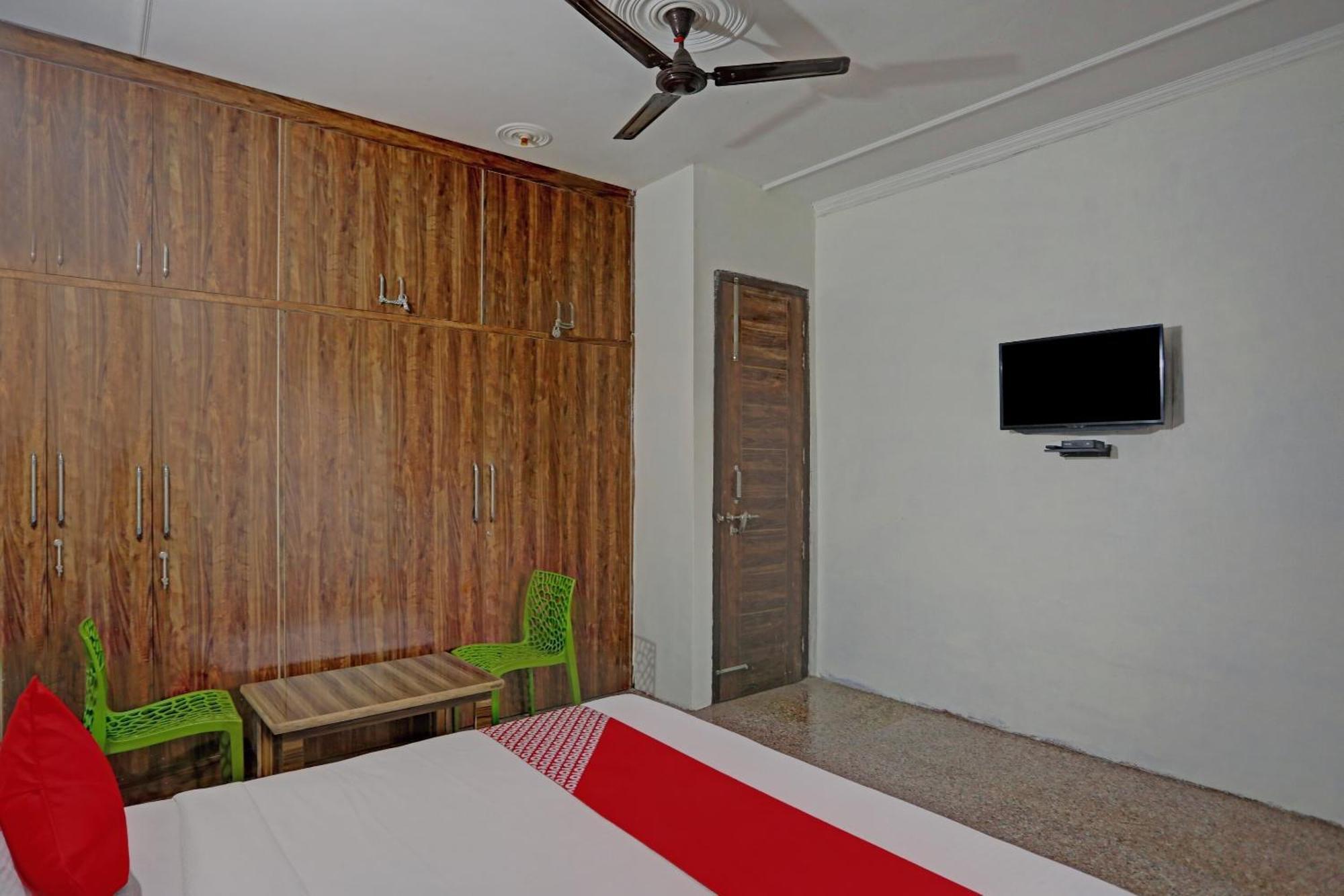 Hotel O Stay 130 Noida Exterior photo
